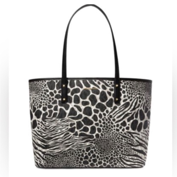 Michael Kors Carter Zebra Print Large
Open Tote Bag - Picture 9 of 11